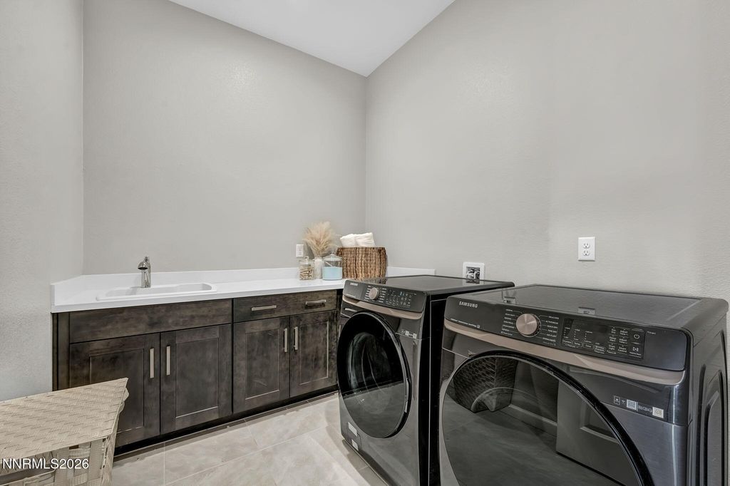 Image 37 of property listing at 8908 Suncreek Court, Reno, NV 89523