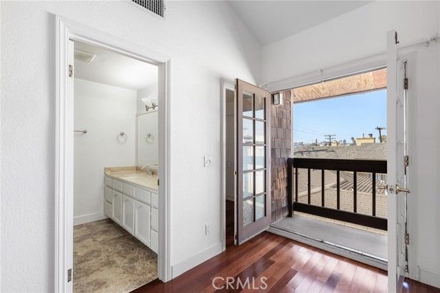 1515 Artesia 2, Manhattan Beach, CA 90266