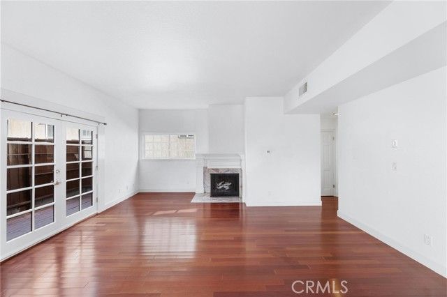 1515 Artesia 2, Manhattan Beach, CA 90266