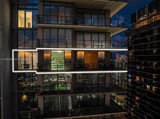 88 SW 7th St 3801, Miami, FL 33130