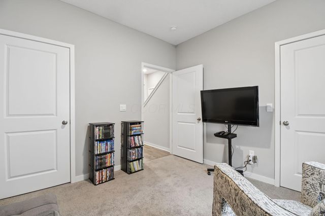 1269 Kinghorn Circle W, Grove City, OH 43123