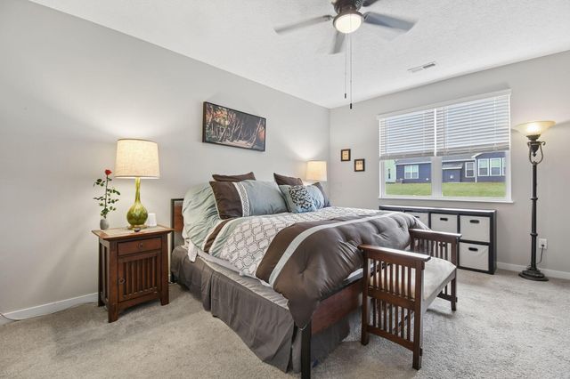 1269 Kinghorn Circle W, Grove City, OH 43123