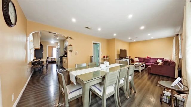 5633 Denny, North Hollywood, CA 91601