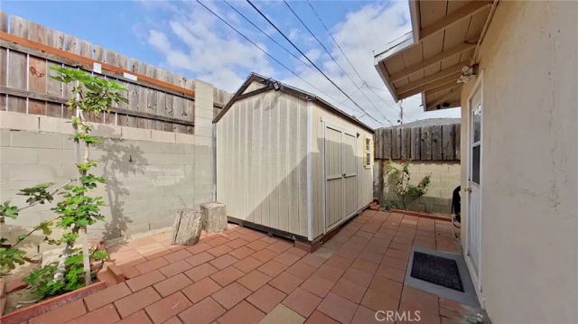5633 Denny, North Hollywood, CA 91601