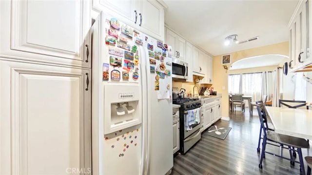 5633 Denny, North Hollywood, CA 91601