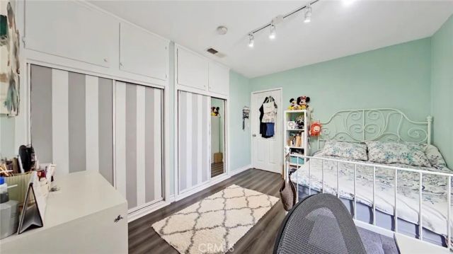 5633 Denny, North Hollywood, CA 91601