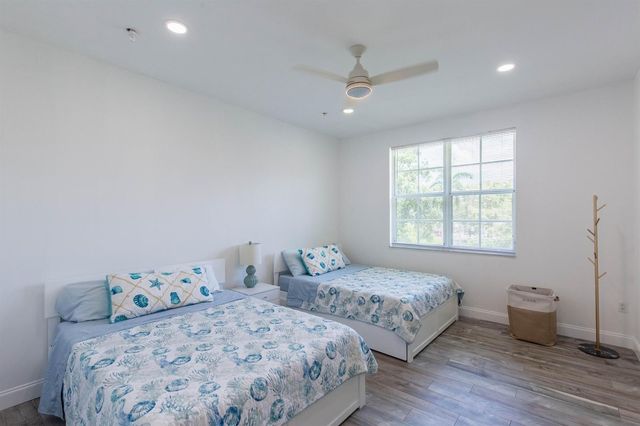 11790 SAINT ANDREWS Place 305, Wellington, FL 33414