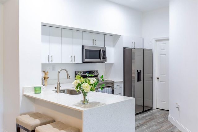 11790 SAINT ANDREWS Place 305, Wellington, FL 33414