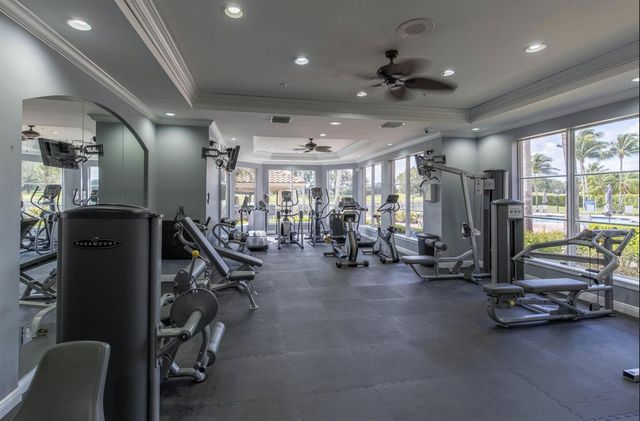 11790 SAINT ANDREWS Place 305, Wellington, FL 33414