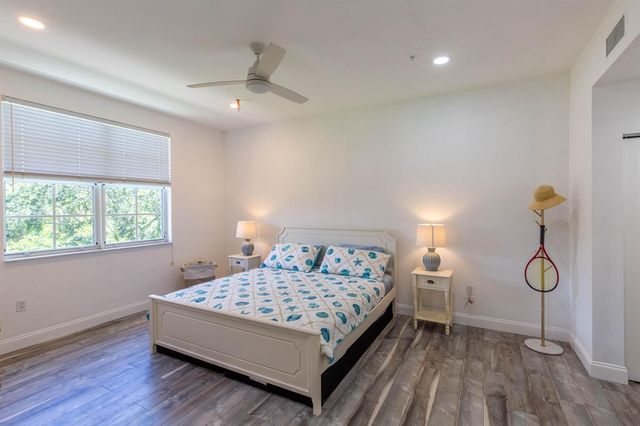11790 SAINT ANDREWS Place 305, Wellington, FL 33414