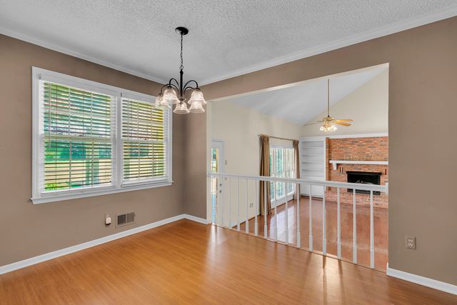 202 Coburn Drive, Spartanburg, SC 29302