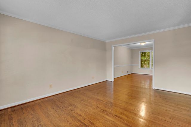 202 Coburn Drive, Spartanburg, SC 29302