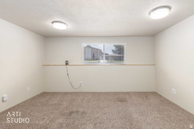 5895 S 3100 W, Roy, UT 84067