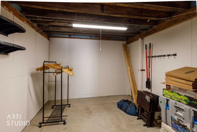 5895 S 3100 W, Roy, UT 84067