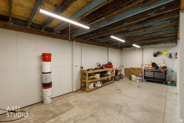 5895 S 3100 W, Roy, UT 84067
