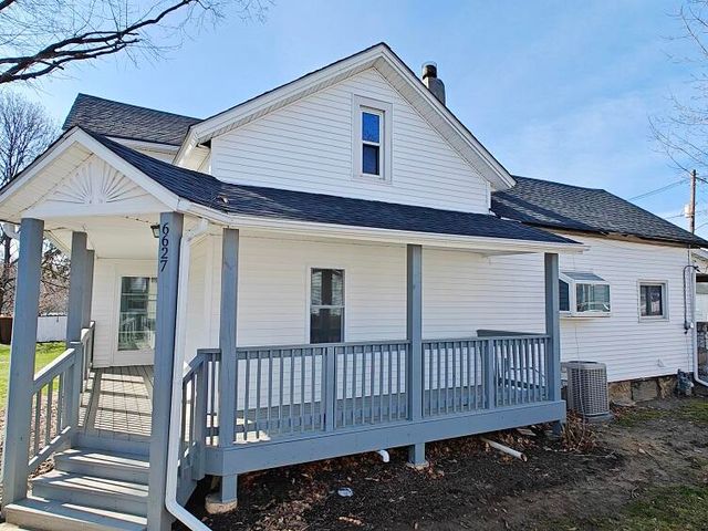 6627 E Berrien Street, Eau Claire, MI 49111