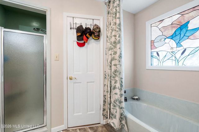 33 E Sweetwater Road, Byhalia, MS 38611