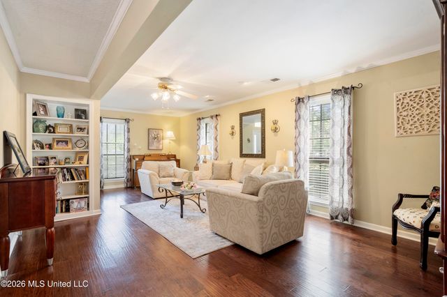 33 E Sweetwater Road, Byhalia, MS 38611
