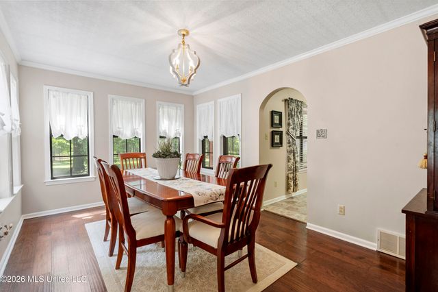33 E Sweetwater Road, Byhalia, MS 38611