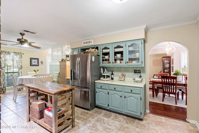 33 E Sweetwater Road, Byhalia, MS 38611