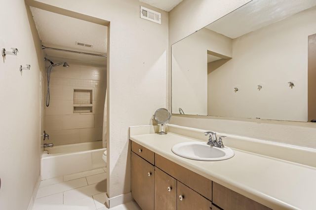 826 Fisher Street, Houston, TX 77018