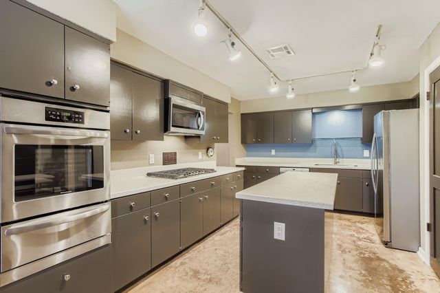 826 Fisher Street, Houston, TX 77018