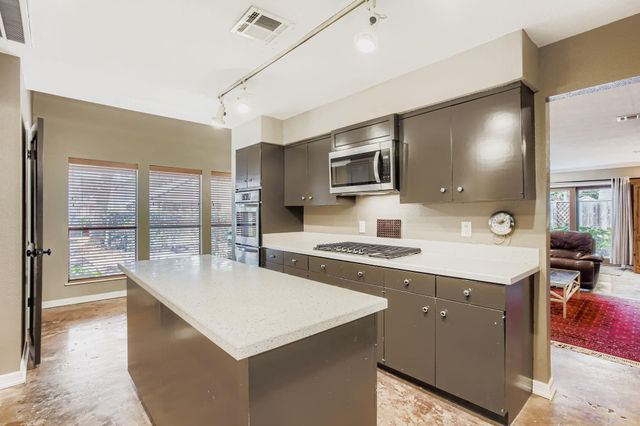 826 Fisher Street, Houston, TX 77018