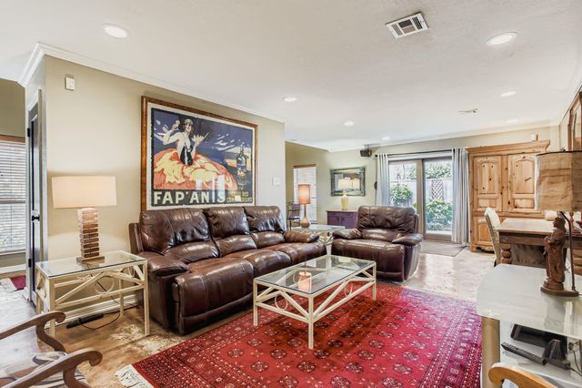 826 Fisher Street, Houston, TX 77018