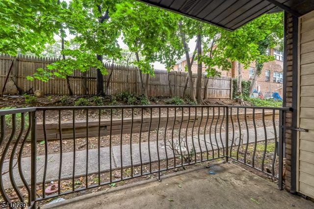 660 N Broad St B3, Elizabeth City, NJ 07208