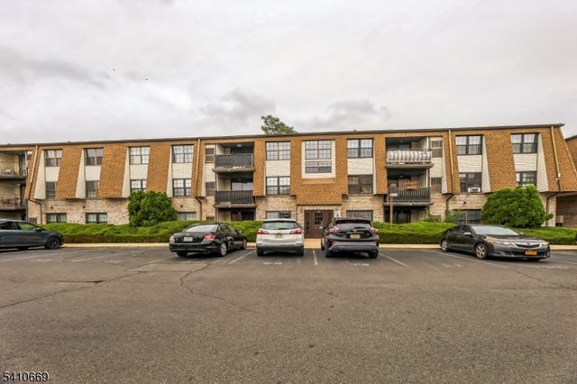 660 N Broad St B3, Elizabeth City, NJ 07208