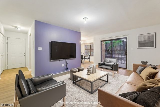 660 N Broad St B3, Elizabeth City, NJ 07208