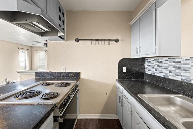 815 E Lamplighter Circle, Guthrie, OK 73044