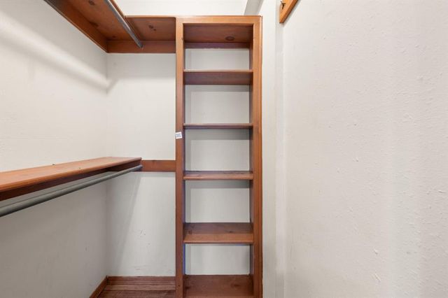 815 E Lamplighter Circle, Guthrie, OK 73044