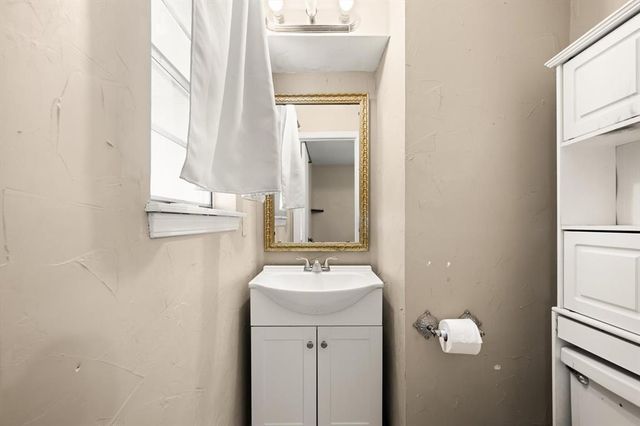 815 E Lamplighter Circle, Guthrie, OK 73044