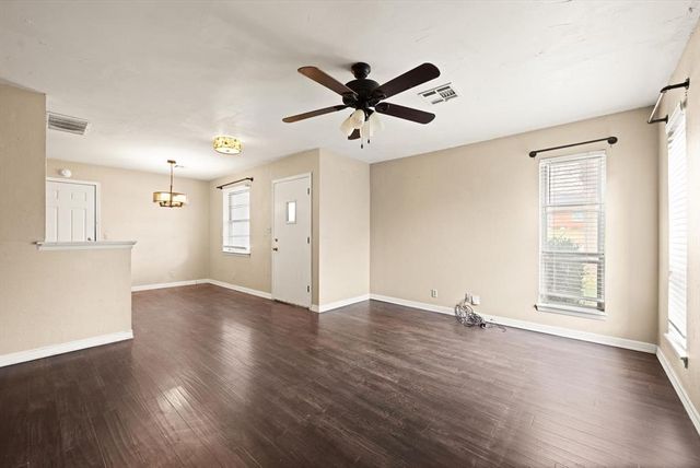 815 E Lamplighter Circle, Guthrie, OK 73044