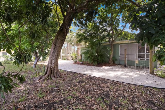 2091 SW 30th Ter, Fort Lauderdale, FL 33312