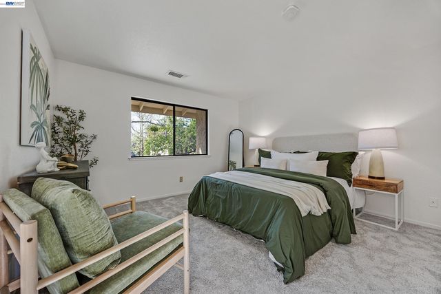 386 Garden Cmn, Livermore, CA 94551