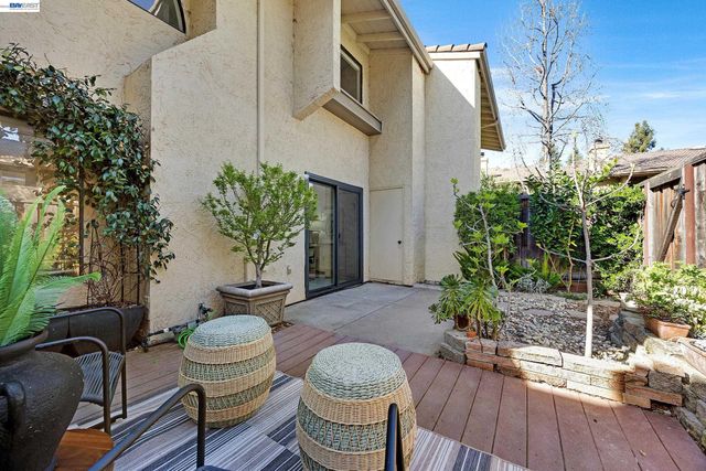 386 Garden Cmn, Livermore, CA 94551