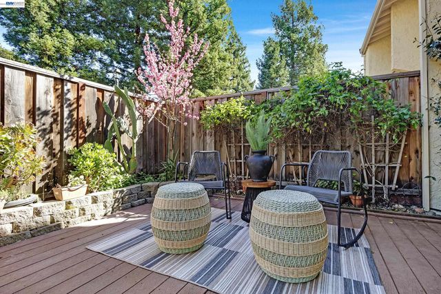 386 Garden Cmn, Livermore, CA 94551