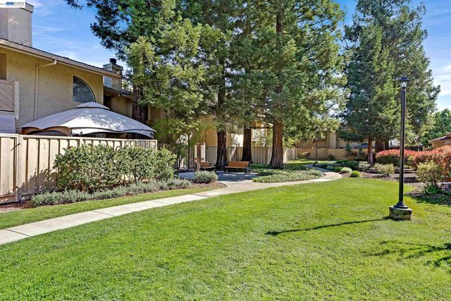 386 Garden Cmn, Livermore, CA 94551