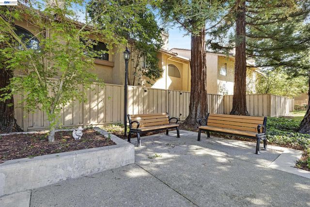 386 Garden Cmn, Livermore, CA 94551