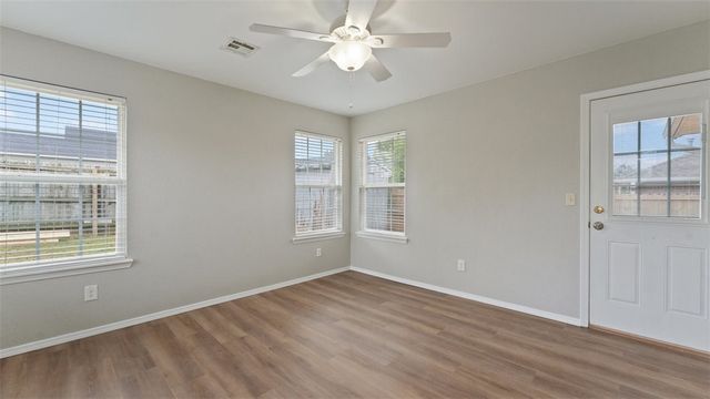 2000 W Sumac Street, Rogers, AR 72758