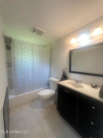 22301 Cap Johnson Road, Moss Point, MS 39562