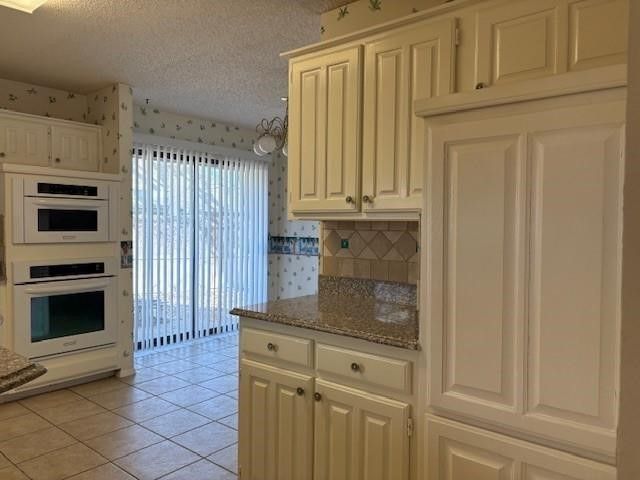 5205 Rustle Leaf Drive, Arlington, TX 76017