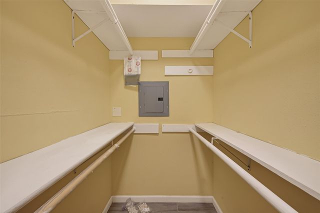 10075 Westpark Drive 84, Houston, TX 77042