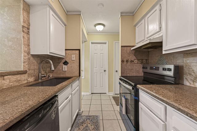 10075 Westpark Drive 84, Houston, TX 77042