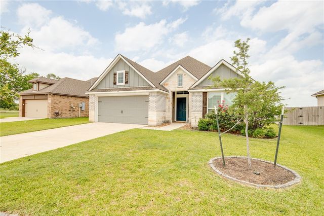 7906 Putter Place, Navasota, TX 77868