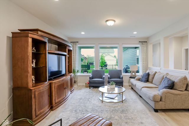 592 W Michigan Street, Fishers, IN 46040