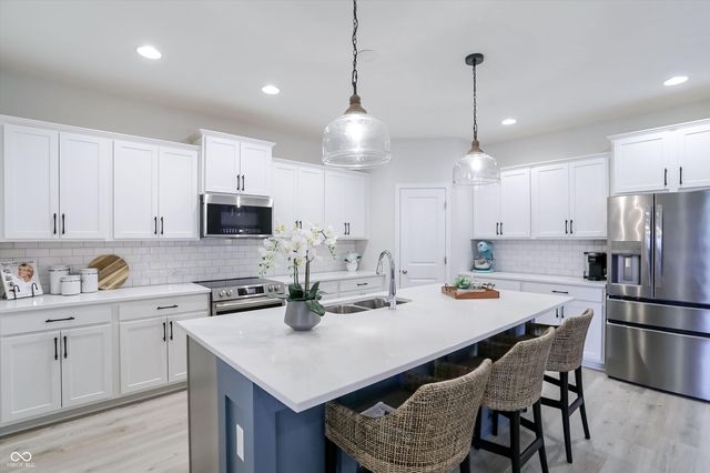 592 W Michigan Street, Fishers, IN 46040