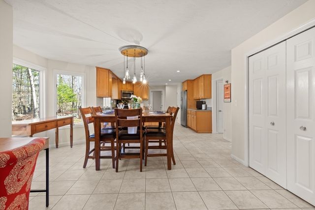 41 Azalea Rd, Sharon, MA 02067